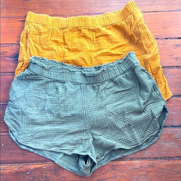 Universal Thread gauzy elastic waist pull on summer shorts bundle of 2 sz L - Picture 1 of 9